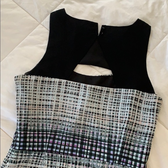 JACK Sleeveless Dress - Picture 3 of 3